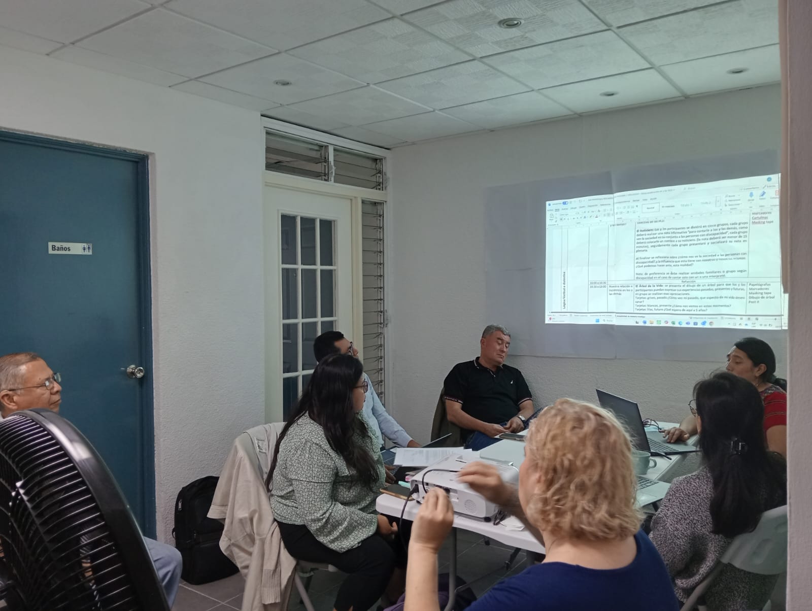 Asimismo, Equipo ADD y Grupo Directivo presentaron sus propuestas temáticas, lo que permitió consolidar un compendio integrado. Esta síntesis final aseguró que los contenidos fueran pertinentes, complementarios y alineados con los objetivos de empoderar a los socios y robustecer el desarrollo organizacional de sus asociaciones. La jornada se caracterizó por un carácter colaborativo, el enfoque práctico y la búsqueda compartida de impacto a través de procesos formativos accesibles, reflexivos y transformadores.